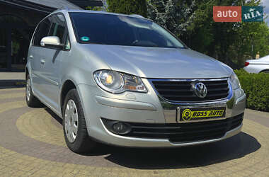 Минивэн Volkswagen Touran 2008 в Львове