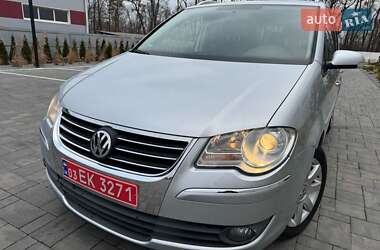 Минивэн Volkswagen Touran 2009 в Запорожье