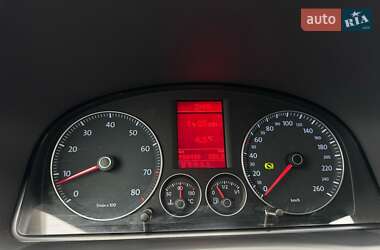 Мінівен Volkswagen Touran 2009 в 