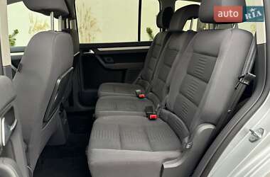 Мінівен Volkswagen Touran 2009 в 