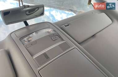 Мінівен Volkswagen Touran 2011 в 