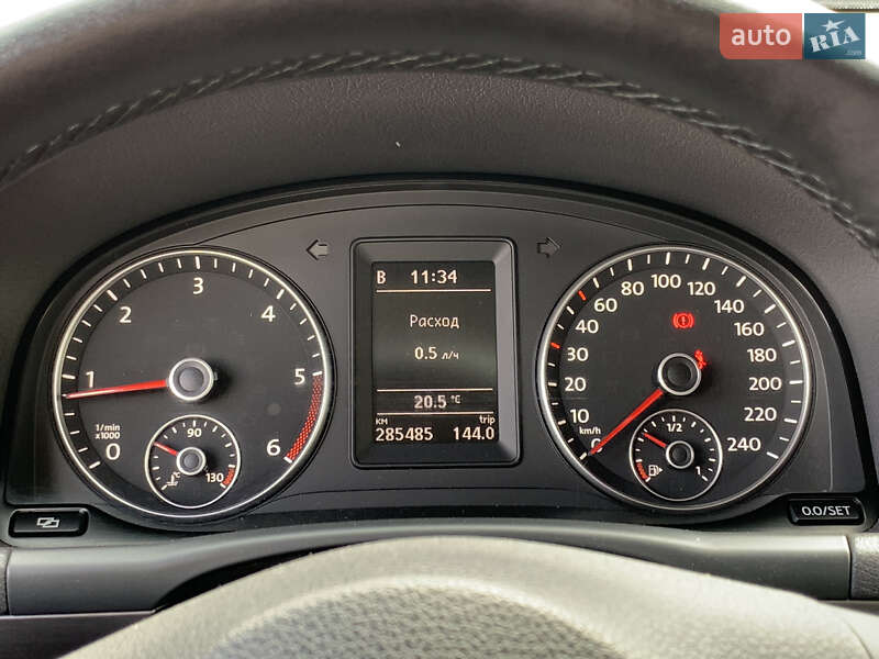 Мінівен Volkswagen Touran 2011 в Бердичеві