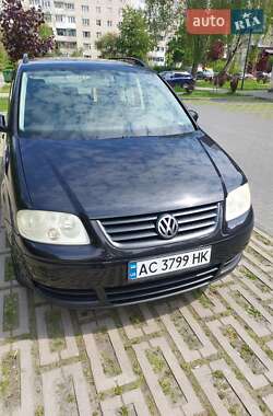 Мінівен Volkswagen Touran 2004 в 
