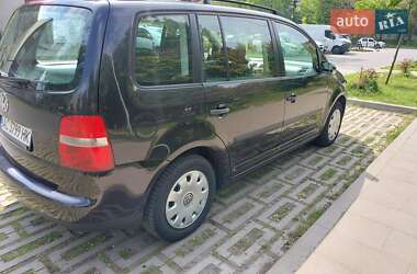 Мінівен Volkswagen Touran 2004 в 