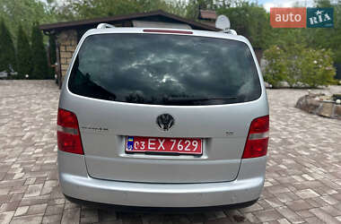 Минивэн Volkswagen Touran 2004 в 