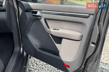 Мінівен Volkswagen Touran 2010 в 
