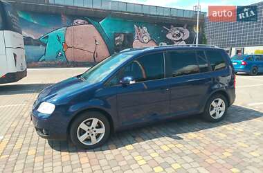 Мінівен Volkswagen Touran 2005 в Луцьку
