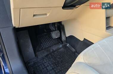 Минивэн Volkswagen Touran 2010 в 