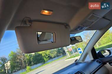 Минивэн Volkswagen Touran 2010 в 