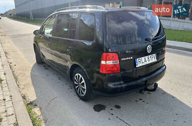 Мінівен Volkswagen Touran 2005 в 
