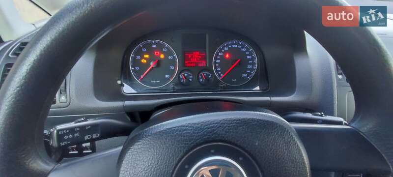 Мінівен Volkswagen Touran 2006 в Демидівці