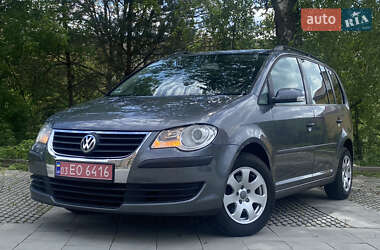 Минивэн Volkswagen Touran 2007 в 