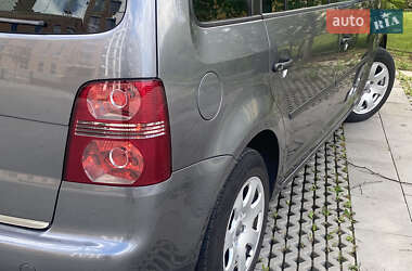 Минивэн Volkswagen Touran 2007 в 