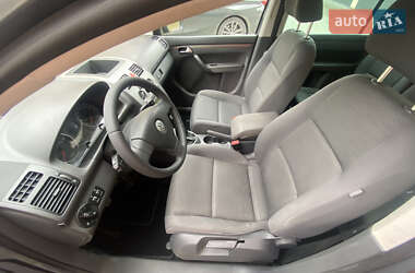 Минивэн Volkswagen Touran 2007 в 
