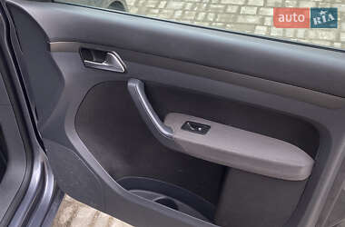 Минивэн Volkswagen Touran 2007 в 