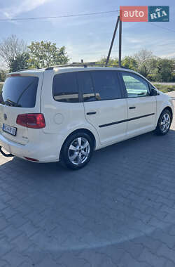 Минивэн Volkswagen Touran 2013 в 