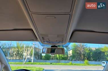 Минивэн Volkswagen Touran 2010 в 
