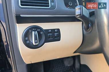 Минивэн Volkswagen Touran 2010 в 
