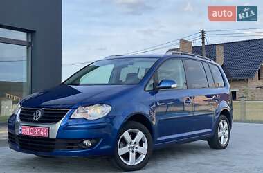 Минивэн Volkswagen Touran 2008 в Луцке