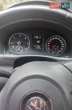 Минивэн Volkswagen Touran 2012 в 