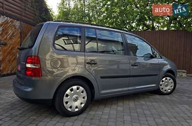Мінівен Volkswagen Touran 2004 в 