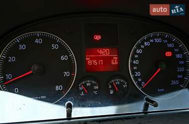 Мінівен Volkswagen Touran 2004 в 