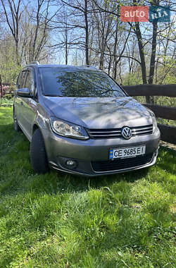 Минивэн Volkswagen Touran 2011 в Черновцах