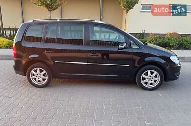 Минивэн Volkswagen Touran 2007 в 