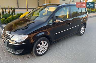 Минивэн Volkswagen Touran 2007 в 