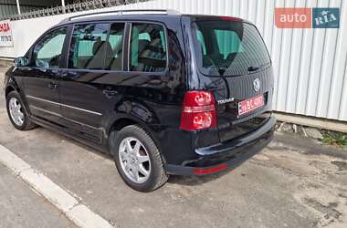 Минивэн Volkswagen Touran 2007 в 