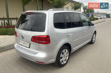 Мінівен Volkswagen Touran 2011 в 