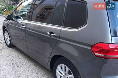 Микровэн Volkswagen Touran 2015 в 