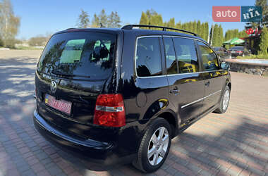 Минивэн Volkswagen Touran 2006 в 