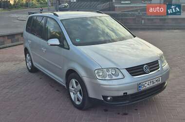 Минивэн Volkswagen Touran 2005 в 