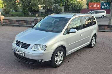 Минивэн Volkswagen Touran 2005 в 