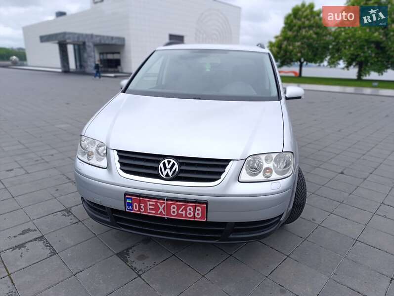 Мінівен Volkswagen Touran 2005 в Світловодську