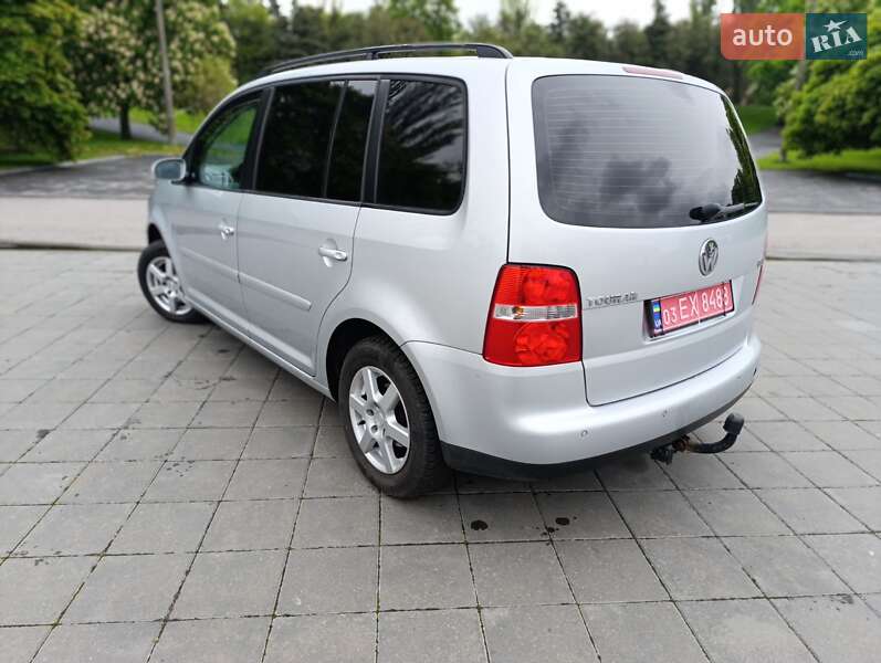 Мінівен Volkswagen Touran 2005 в Світловодську