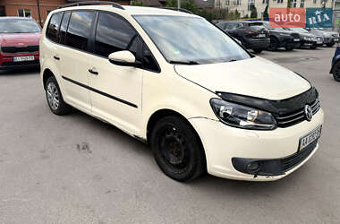 Минивэн Volkswagen Touran 2014 в 