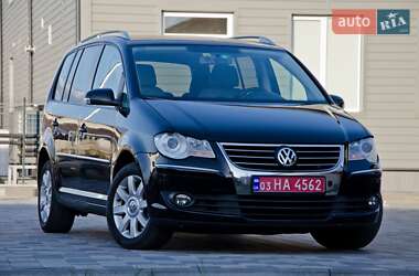 Мінівен Volkswagen Touran 2008 в Сарнах