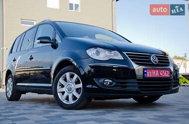 Мінівен Volkswagen Touran 2008 в 