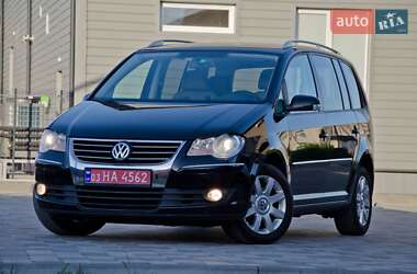Мінівен Volkswagen Touran 2008 в 