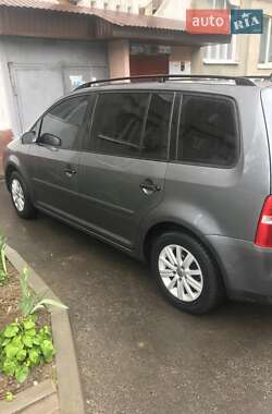 Минивэн Volkswagen Touran 2005 в 