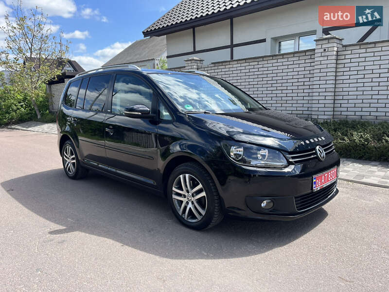 Volkswagen Touran 2012
