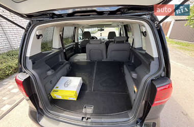 Минивэн Volkswagen Touran 2012 в 