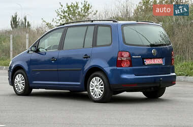 Мінівен Volkswagen Touran 2008 в 