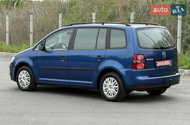 Мінівен Volkswagen Touran 2008 в 