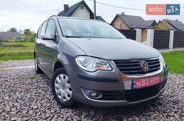 Минивэн Volkswagen Touran 2008 в 