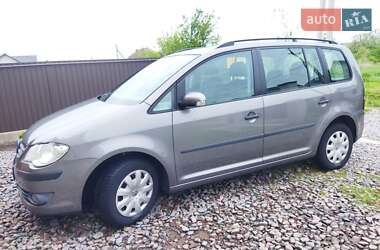 Минивэн Volkswagen Touran 2008 в 