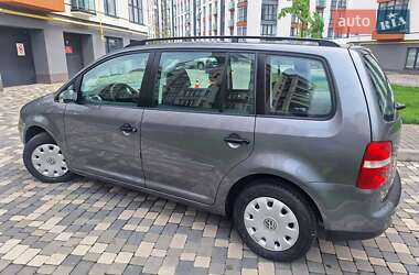 Минивэн Volkswagen Touran 2006 в 