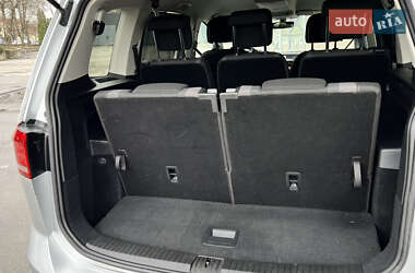 Микровэн Volkswagen Touran 2020 в 